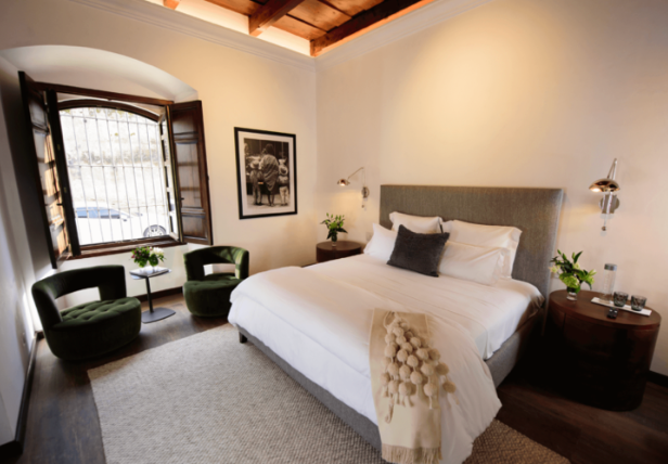 VILLA LAS MIL FLORES | Standard | 1 King Bed